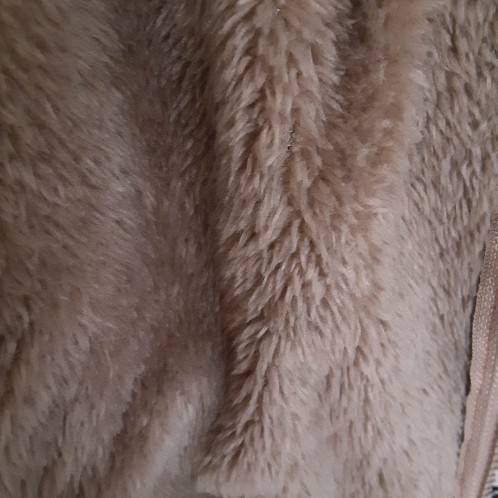 Coat - Picture 5 of 7